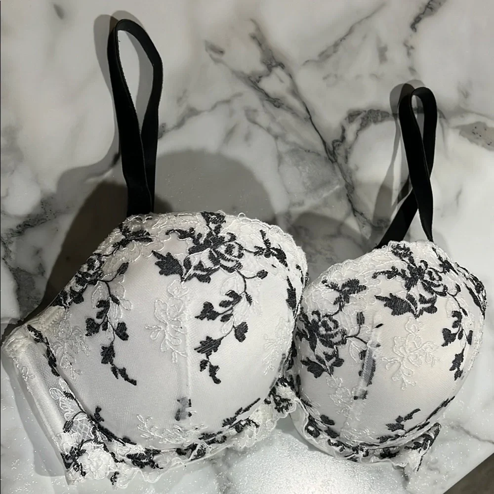 Victorias Secret must this floral